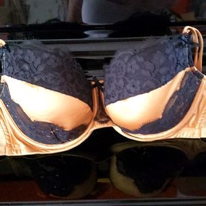 Cacique 42c womans bra bouresque Bra